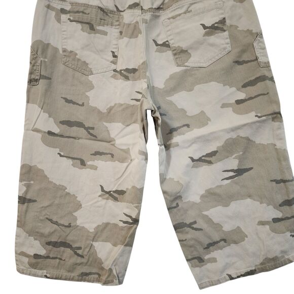 Allison Brittney Petite Camo Capri Chino Pants - Size 14P - Picture 11 of 11